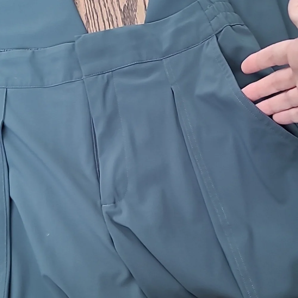 Athleta Pinnacle High Rise Cargo Pants in Eden Size 6 - Picture 8 of 8